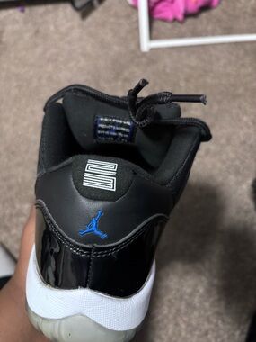 Jordan Low-Top Sneakers in Black and Blue